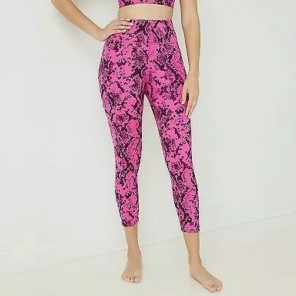 Black and Pink Joy Lab Snakeskin Pattern Workout Pants Size XL